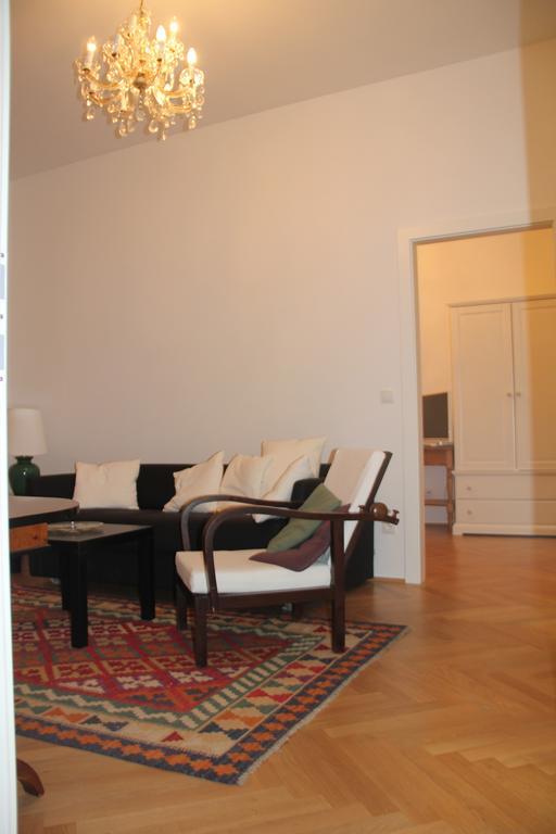 Premarental Wien Rum bild